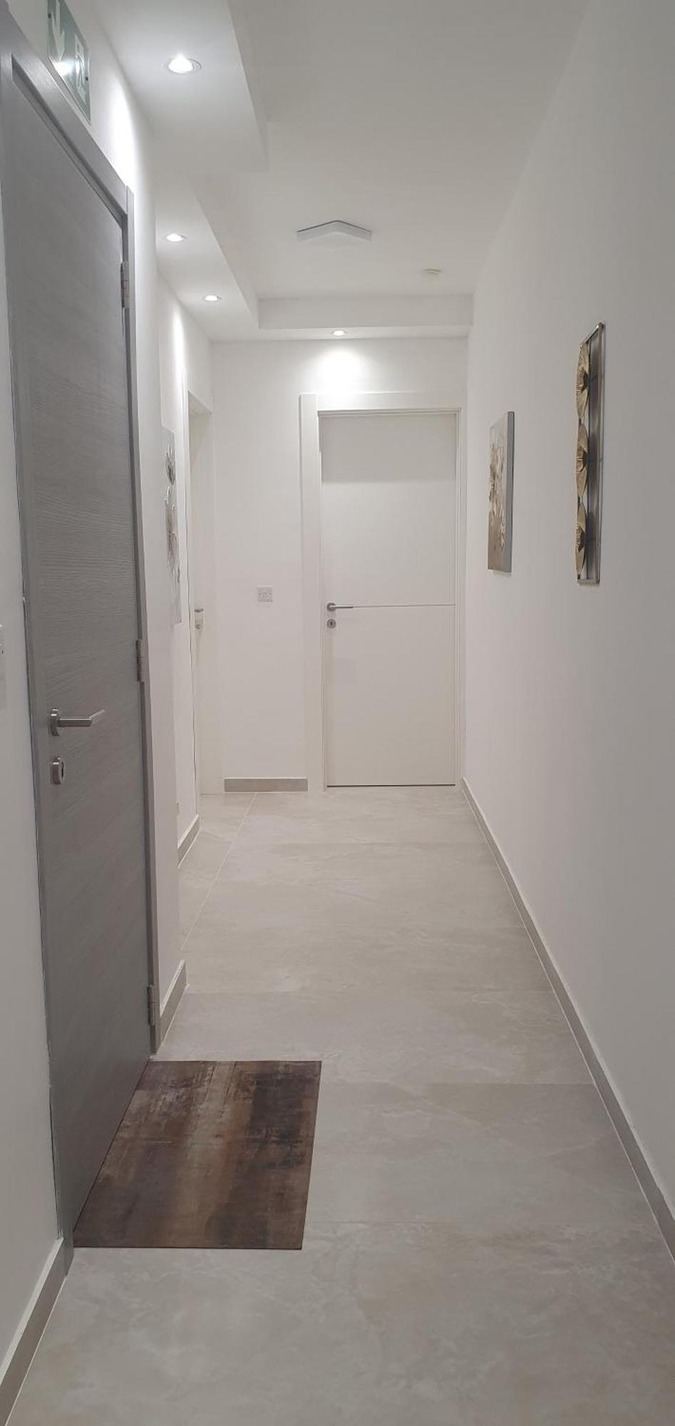 Centre Point Comfort Apartment St. Paul's Bay Bagian luar foto