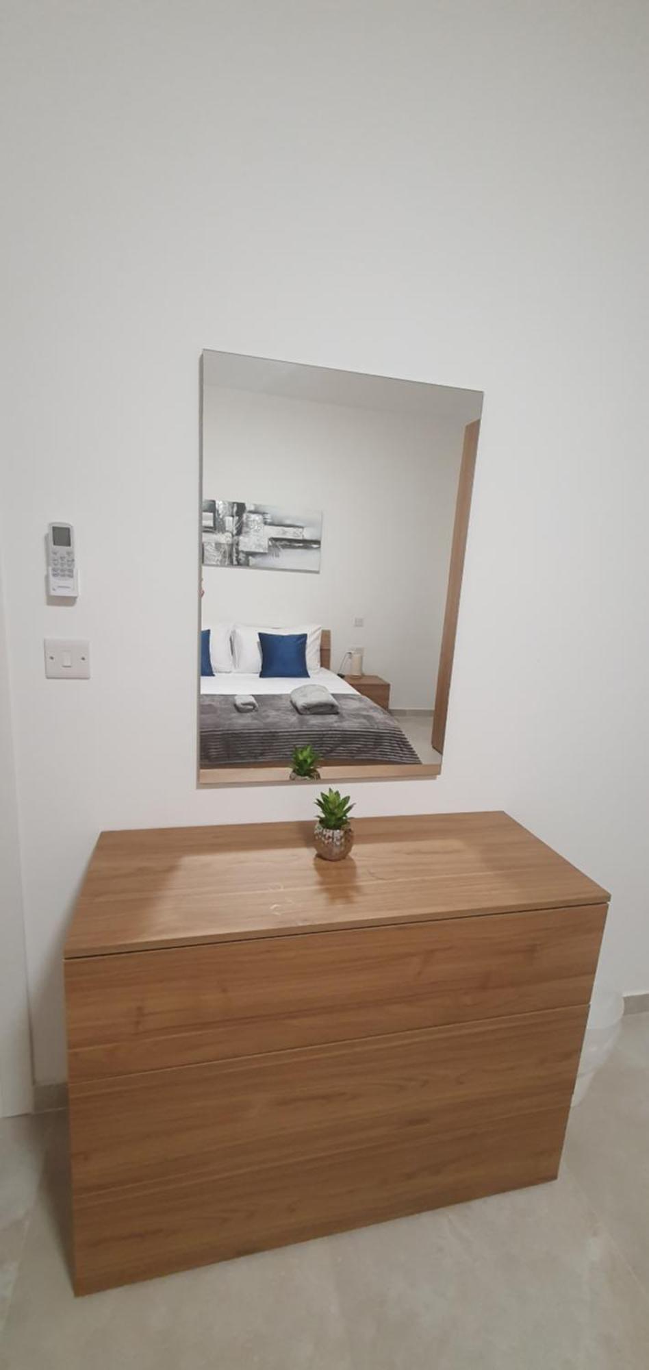 Centre Point Comfort Apartment St. Paul's Bay Bagian luar foto