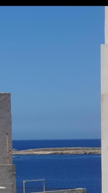 Centre Point Comfort Apartment St. Paul's Bay Bagian luar foto